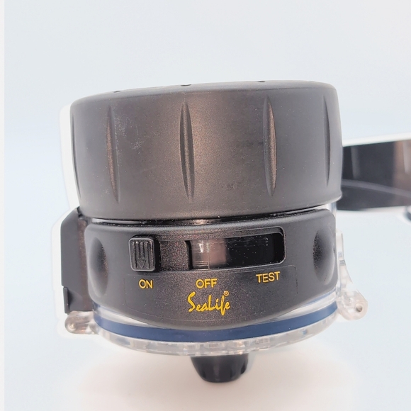 Sealife SL960D Underwater Dive Flash with Mount - Picture 4 of 8